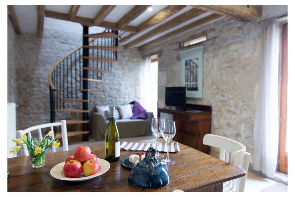 Domaine De La Grange Aux Dimes * Feux